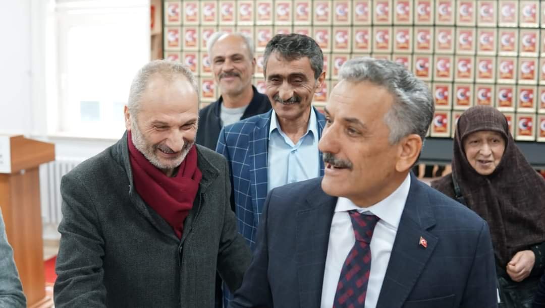  Eski Samsun Valimiz Ak Parti Samsun Büyükşehir Belediye Başkan Aday Adayı Sayın Osman Kaymak bey Derneğimizi ziyaret